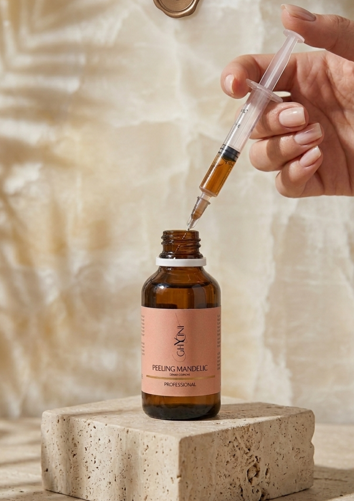 Peeling acide mandélique Ghycini application professionnelle visage