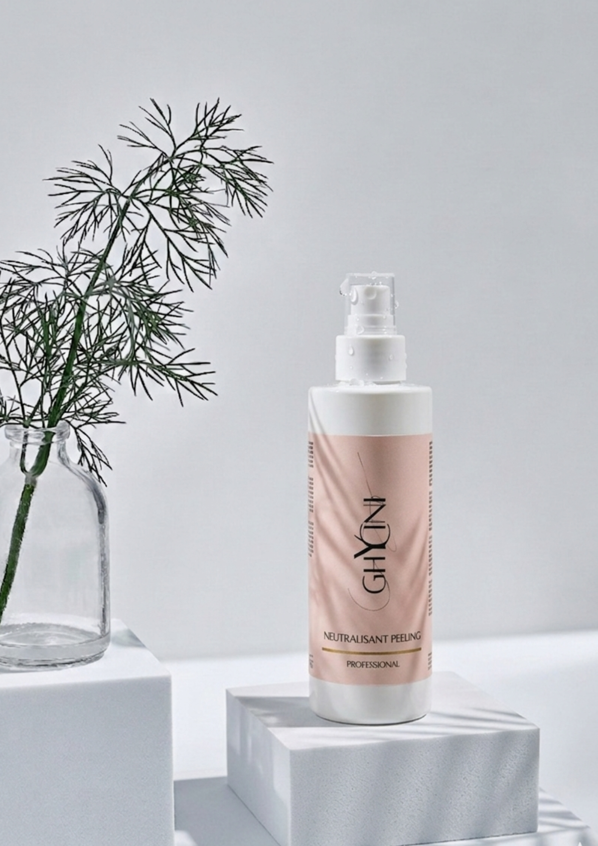 Application spray neutralisant Ghycini après peeling