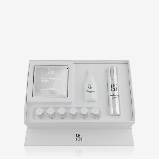 MANDELIC PACK (Helps smooth wrinkles, tighten pores and firm the skin)