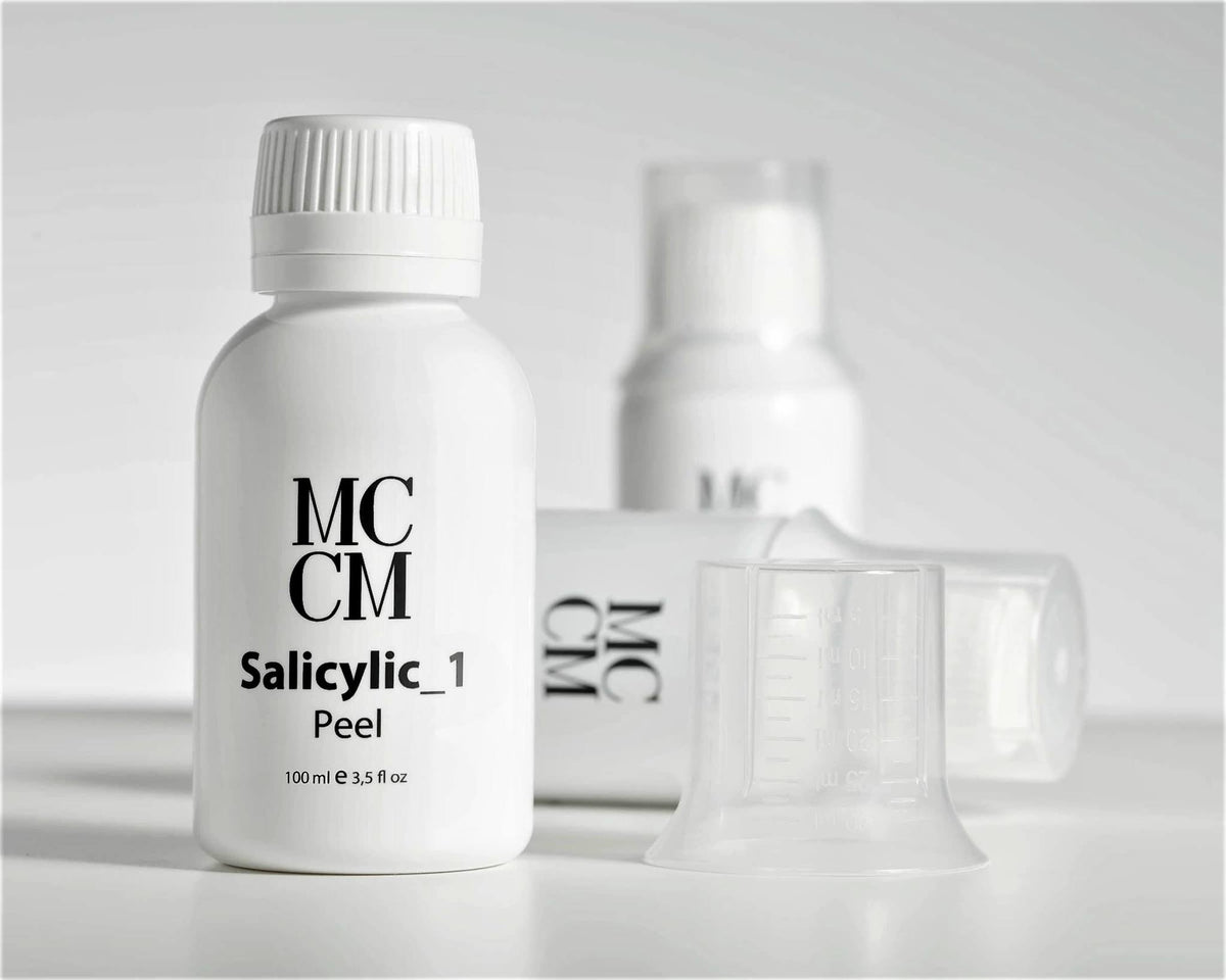 PEELING ACIDE SALICYLIQUE 20% (Traite l’intérieur des pores, et permet de combattre la graisse séborrhée)